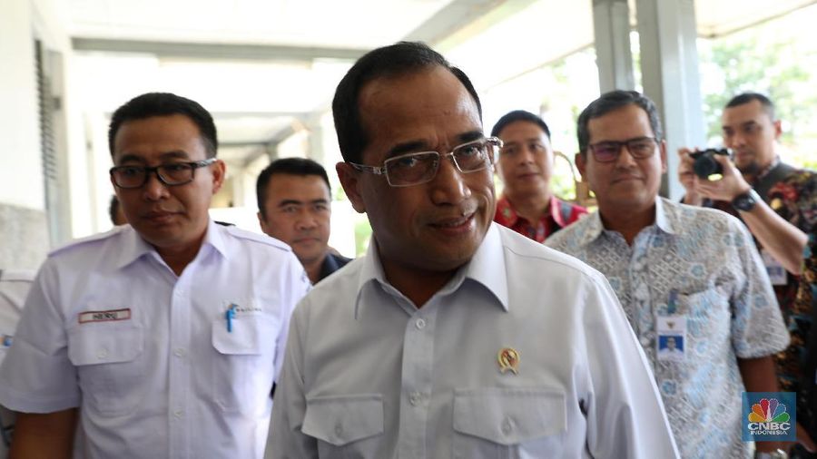 Kementerian Perhubungan akan mencari solusi agar pelarangan power bank tidak memberatkan penumpang.
