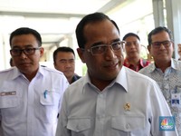 Larang Power Bank, Menhub akan Wajibkan Layanan Free Charging