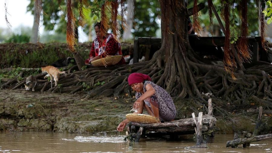 Upaya teknologi transfer juga akan dilakukan untuk mendukung pengenalan dan penyebaran teknologi yang sesuai dalam penanganan limbah air industri.