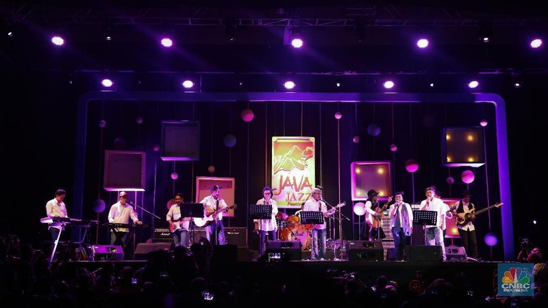 Para menteri tampil di acara Java Jazz 2018. Menggambarkan kekompakan Kabinet Kerja Presiden Joko Widodo.
