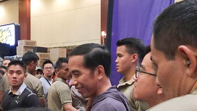 Melihat Gaji Presiden Jokowi Dan 13 Petinggi Negara Lain