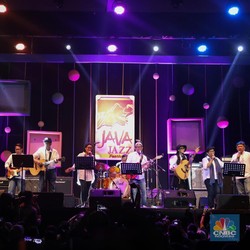 Melihat Penampilan Para Menteri Mengguncang Java Jazz