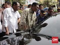 Luhut Sebut Kebanyakan Jumlah Taksi Online Picu Kredit Macet