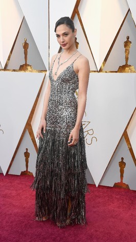 Gal Gadot Hingga Emma Stone, Ini Artis Berbusana Terbaik di Oscars 2018 Gal Gadot Hingga Emma Stone, Ini Artis Berbusana Terbaik di Oscars 2018