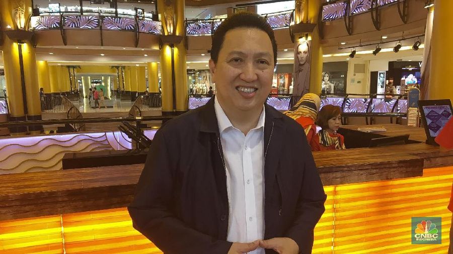Sunway Lagoon dan The Mines Resort City adalah lahan bekas tambang timah di Malaysia yang disulap menjadi kota mandiri 