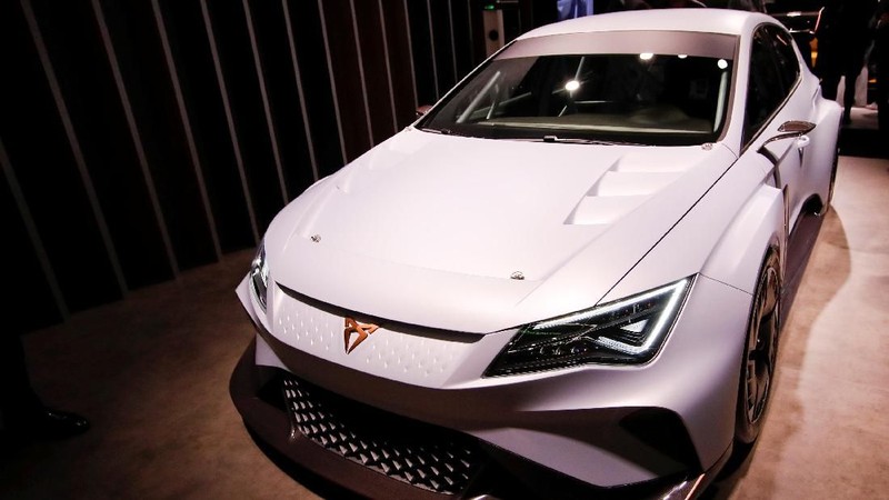 Ajang pameran otomotif Geneva Motor Show ini diadakan setiap tahun di bulan maret atau musim semi di Eropa.