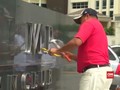 VIDEO: Nama Trump Dicopot dari Hotel di Panama