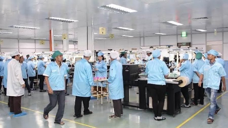 Hingga pukul 10:18 WIB, harga saham PTSN menguat 15,34% menjadi Rp 1880 per saham.