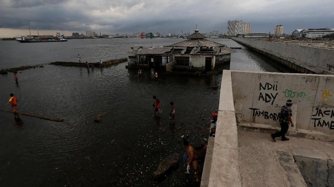 Foto Ancaman Hilangnya Garis Pantai Di Indonesia