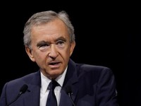 Ini Bernard Arnault, Crazy Rich No.2 Dunia Berharta Rp1.500 T