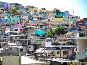 Alasan Mengapa Rumah-rumah di Amerika Latin Dicat Ngejreng Warna-warni