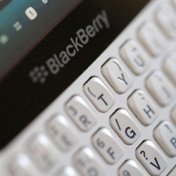 BlackBerry: Dulu Raja HP, Kini Kalah Lawan Android & iPhone