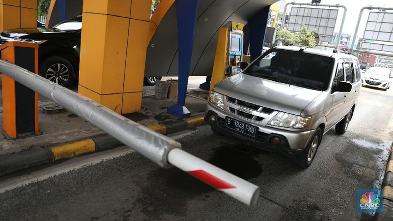 PT Jasa Marga (Persero) Tbk selaku operator jalan tol Jakarta - Cikampek menilai ketentuan ganjil-genap akan mengurangi kemacetan hingga 25%.