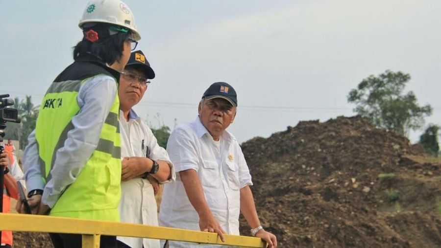 Menteri PUPR menargetkan Tol Semarang-Solo Seksi IV dan V yang menghubungkan Salatiga dan Kartasura akan fungsional pada masa mudik lebaran 2018.