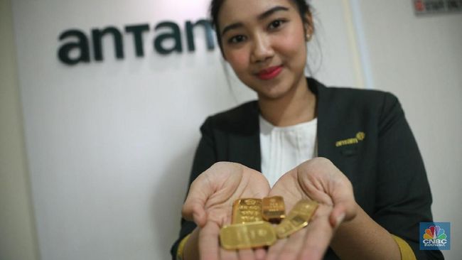 Harga Emas Antam Hari Ini Stagnan : Rp1.690.000 per Gram!