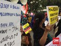 Massa Parade Juang Perempuan Serukan Jokowi-JK Antirakyat