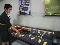 Ekonomi Global Buram, Harga Emas Antam Mengilap Lagi