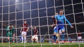 Stephen Hawking Disebut Jadi 'Korban' ke-13 Gol Aaron Ramsey