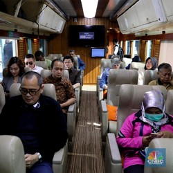 Tiket Kereta Mudik Habis, Menhub Minta KAI Tambah Kapasitas