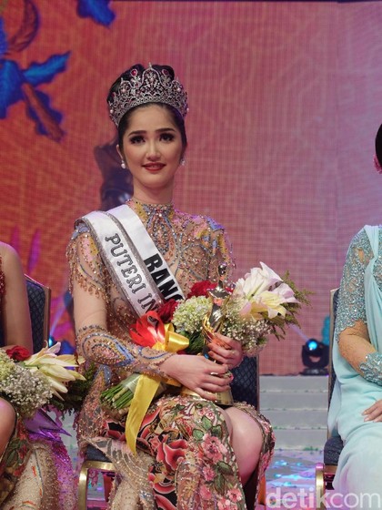 Menang Puteri Indonesia 2018, Perasaan Sonia Fergina Campur Aduk Menang Puteri Indonesia 2018, Perasaan Sonia Fergina Campur Aduk