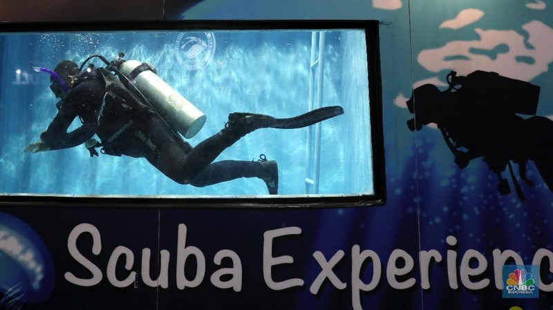 Deep and Extreme Indonesia 2018 merupakan event yang sangat dinantikan oleh pecinta diving, petualangan outdoor, para penggiat olah raga air