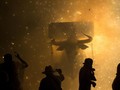 FOTO: Kilau Kembang Api di Festival Torito