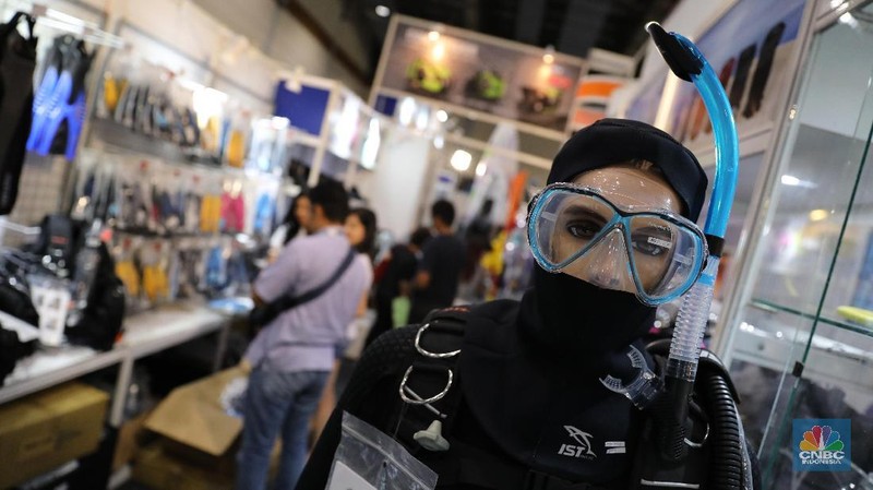Deep and Extreme Indonesia 2018 merupakan event yang sangat dinantikan oleh pecinta diving, petualangan outdoor, para penggiat olah raga air