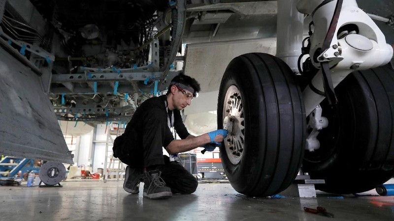 Perusaan pesawat asal Kanada tersebut sedang melakukan penjualan produk dan paket perawatan baru untuk membantu mendorong pertumbuhan pendapatan