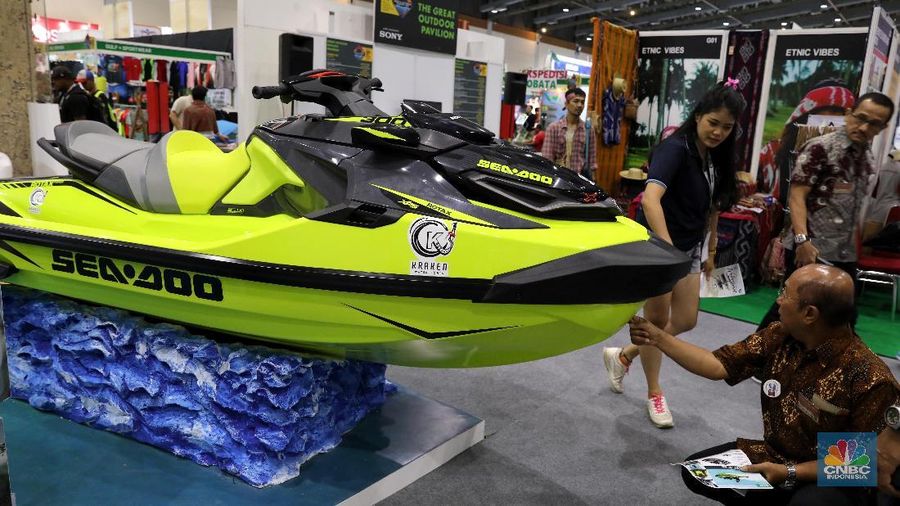 Deep and Extreme Indonesia 2018 merupakan event yang sangat dinantikan oleh pecinta diving, petualangan outdoor, para penggiat olah raga air