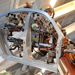 Ada Krisis Semikonduktor, Produksi Mobil RI Mulai Terganggu