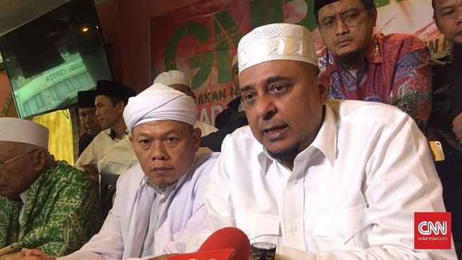 Ketua GNPF Puji PKS Tidak Pernah Abu-abu kepada Ulama