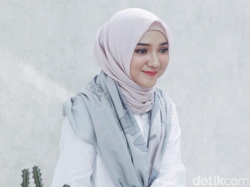 Review Hijab Voal dan Polycotton oleh Ayu Indriati, Apa Hasilnya? Review Hijab Voal dan Polycotton oleh Ayu Indriati, Apa Hasilnya?