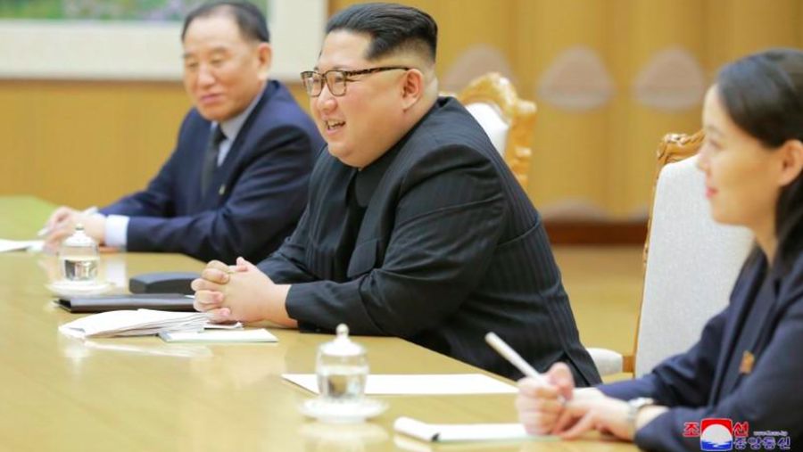 Pemerintah Jepang sedang mempertimbangkan untuk mengusahakan pertemuan antara Perdana Menteri Jepang Shinzo Abe dan Pemimpin Korea Utara Kim Jong Un.