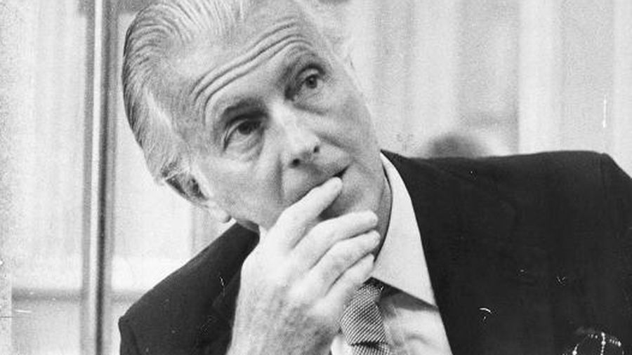 Perancang busana asal Perancis, Hubert de Givenchy, meninggal dunia pada usia 91 tahun