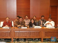 Keuangan Seret, Sri Mulyani Tak Biarkan Pertamina Jatuh