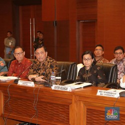 Luhut: Ada Operasi Penerbangan Besar-besaran jelang IMF - WB