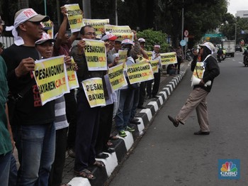 Pengusaha Mikro & Kecil Wajib Bayar Pesangon ke Karyawan!
