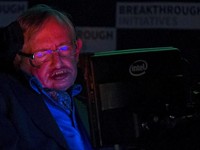 Fisikawan Stephen Hawking Tutup Usia