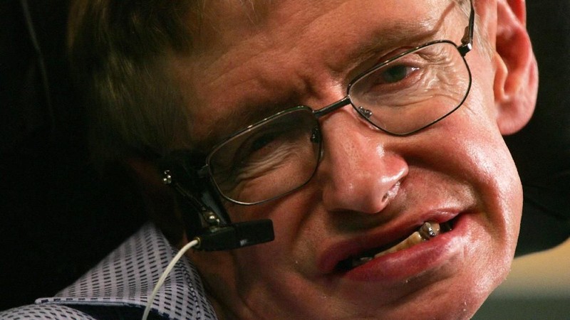 Hawking dikenal sebagai seorang fisikawan dan ahli kosmologi di dunia.