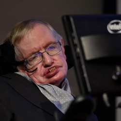 Ilmuwan Inggris Stephen Hawking Meninggal Dunia