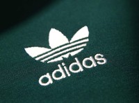 10% Produk Adidas di Pasar Asia Palsu