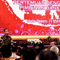 Jokowi Bertemu Bos-bos Bank di Istana Negara