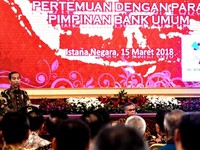 Jokowi Bertemu Bos-bos Bank di Istana Negara