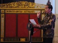 Hadapi Industri 4.0, Jokowi : PNS Harus 'Kepo' Informasi