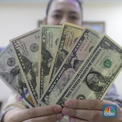 Rupiah Stagnan Lawan Dolar AS di Perdagangan Siang Hari Ini