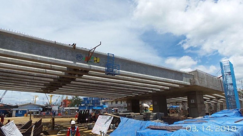 Jembatan tersebut disamping memperlancar arus lalu lintas juga memasukan elemen budaya lokal.
