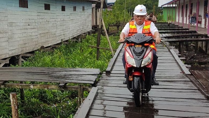 Menteri Basuki mengatakan bahwa kunjungannya ke Asmat merupakan perintah Presiden Jokowi yang menanyakan tentang perkembangan terakhir di Asmat.