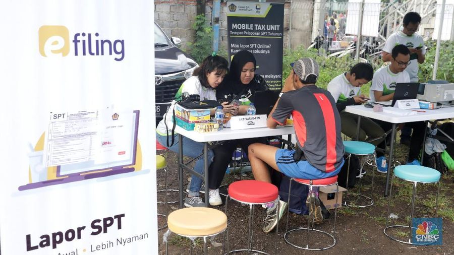 Pada acara tersebut berbagai macam layanan pajak dapat dimanfaatkan, seperti konsultasi pajak, asistensi e-filing, aktivasi efin, hingga cetak ulang kartu NPWP.