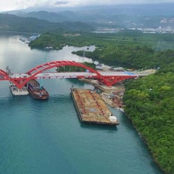 Lahan Bermasalah, Jokowi Tak Bisa Resmikan Jembatan Holtekamp