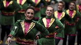 Di Dublin, Irlandia, masyarakat juga menyertakan marching band saat St. Patrick's Day 2018. (REUTERS/Clodagh Kilcoyne)